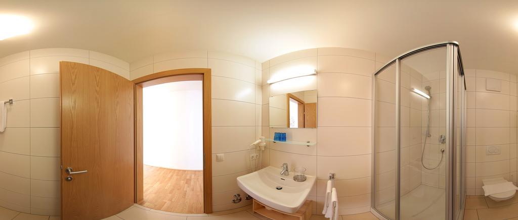 Apart Mountain Lodge Mayrhofen Kamer foto